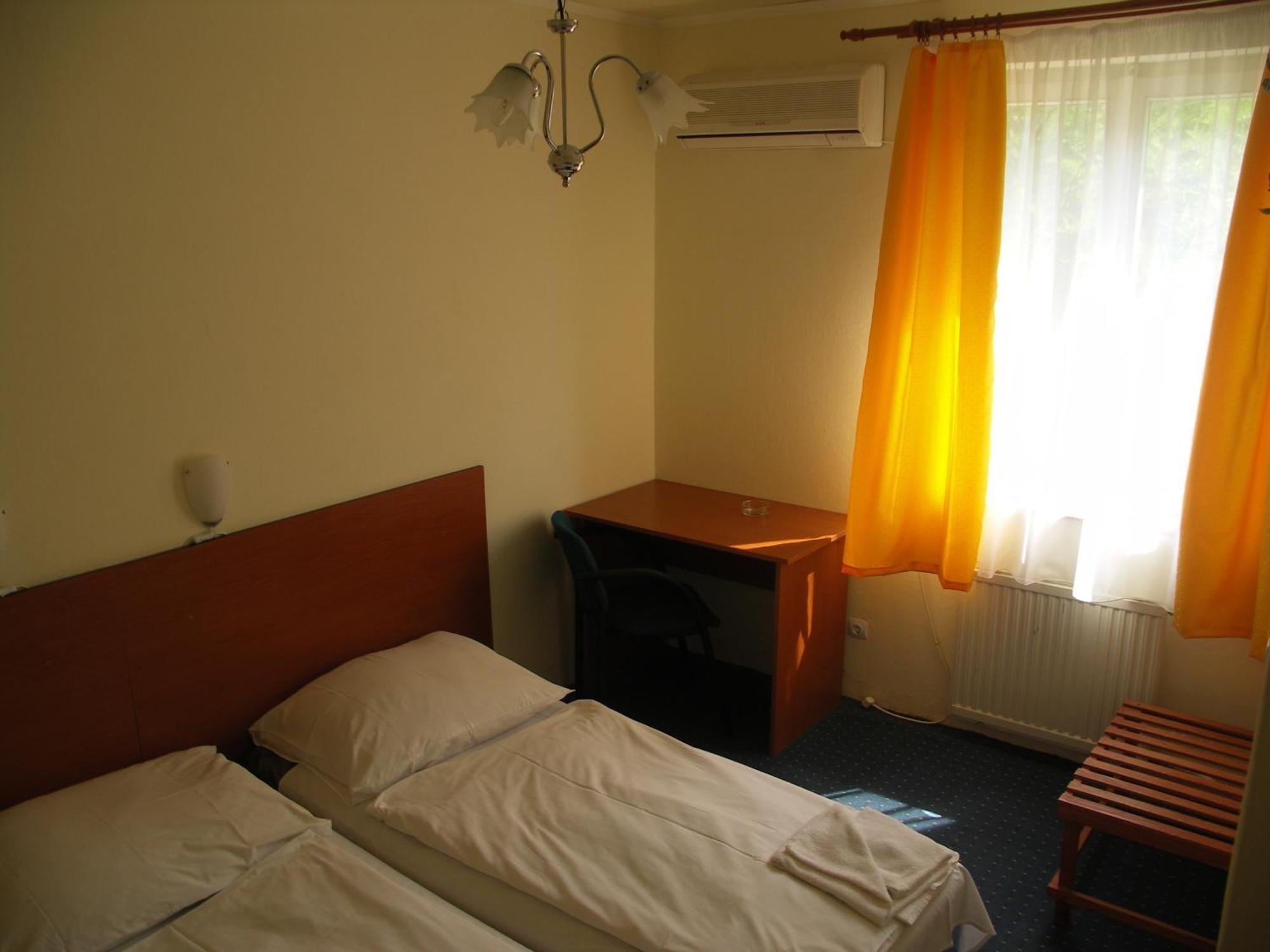 Carmen Pension, Budapest